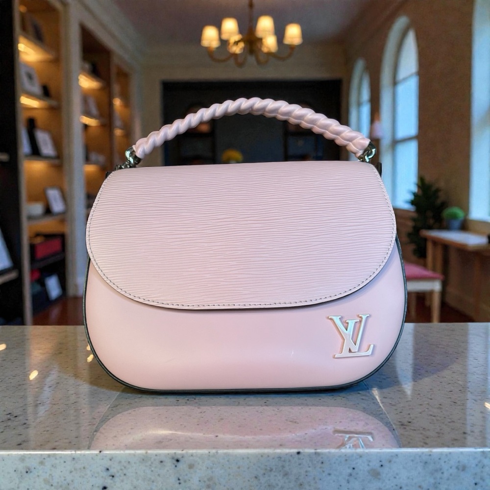 Louis Vuitton Rose Ballerine Epi Luna 2Way Shoulder Bag